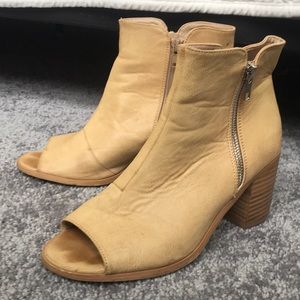 Open-toe ankle booties, Billini, never worn, size8
